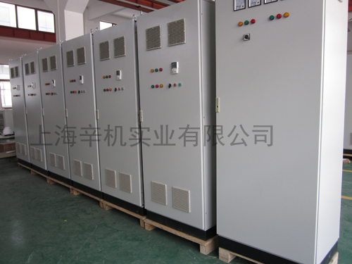 辛機機柜